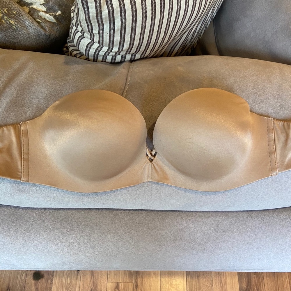 Victoria’s Secret Strapless Bombshell Bra